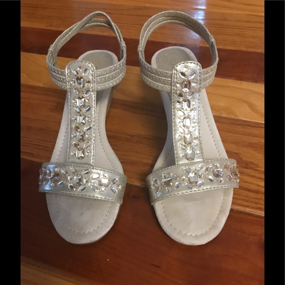 Dress sandals
